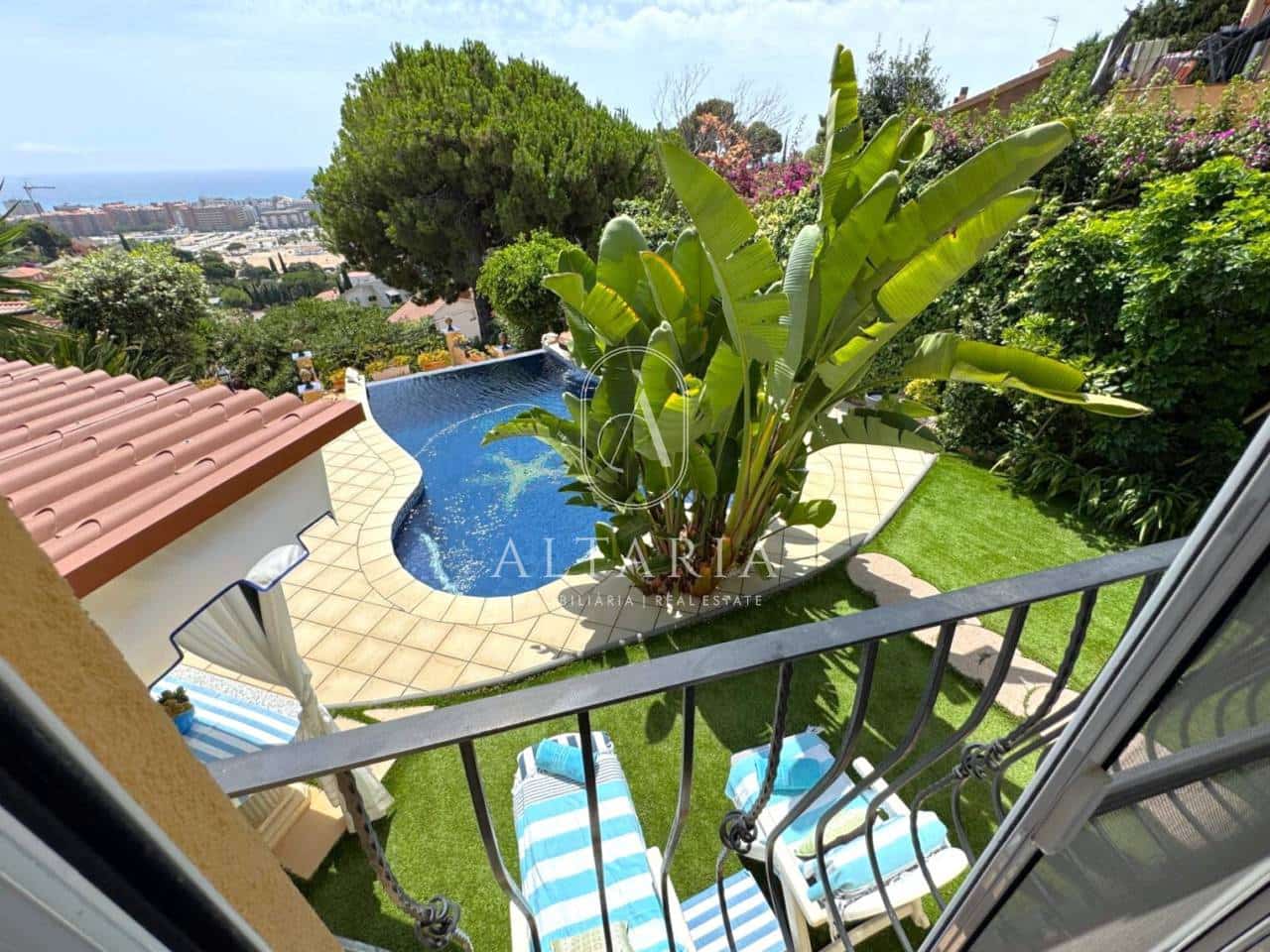 3 chambre Villa/Maison à vendre à Santa Susanna avec piscine - 475 000 € (Ref: 9961818)