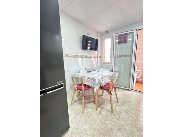 3 quarto Apartamento para venda em Malgrat de Mar com piscina - 250 000 € (Ref: 9964563)