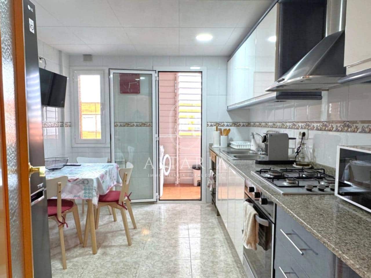 3 quarto Apartamento para venda em Malgrat de Mar com piscina - 250 000 € (Ref: 9964563)