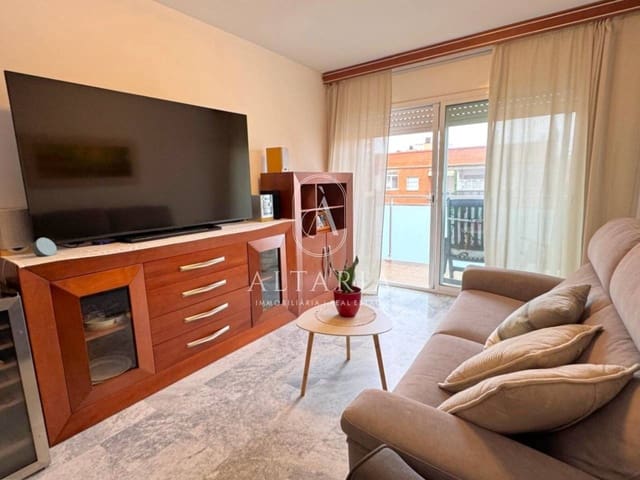 3 quarto Apartamento para venda em Malgrat de Mar com piscina - 250 000 € (Ref: 9964563)