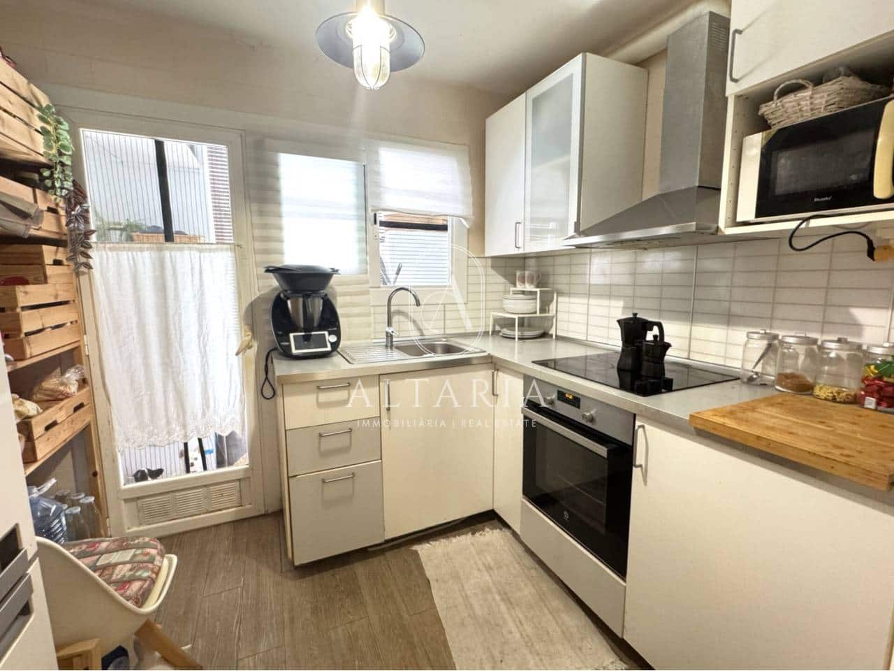 3 bedroom Apartment for sale in Pineda de Mar - € 212,000 (Ref: 9984164)