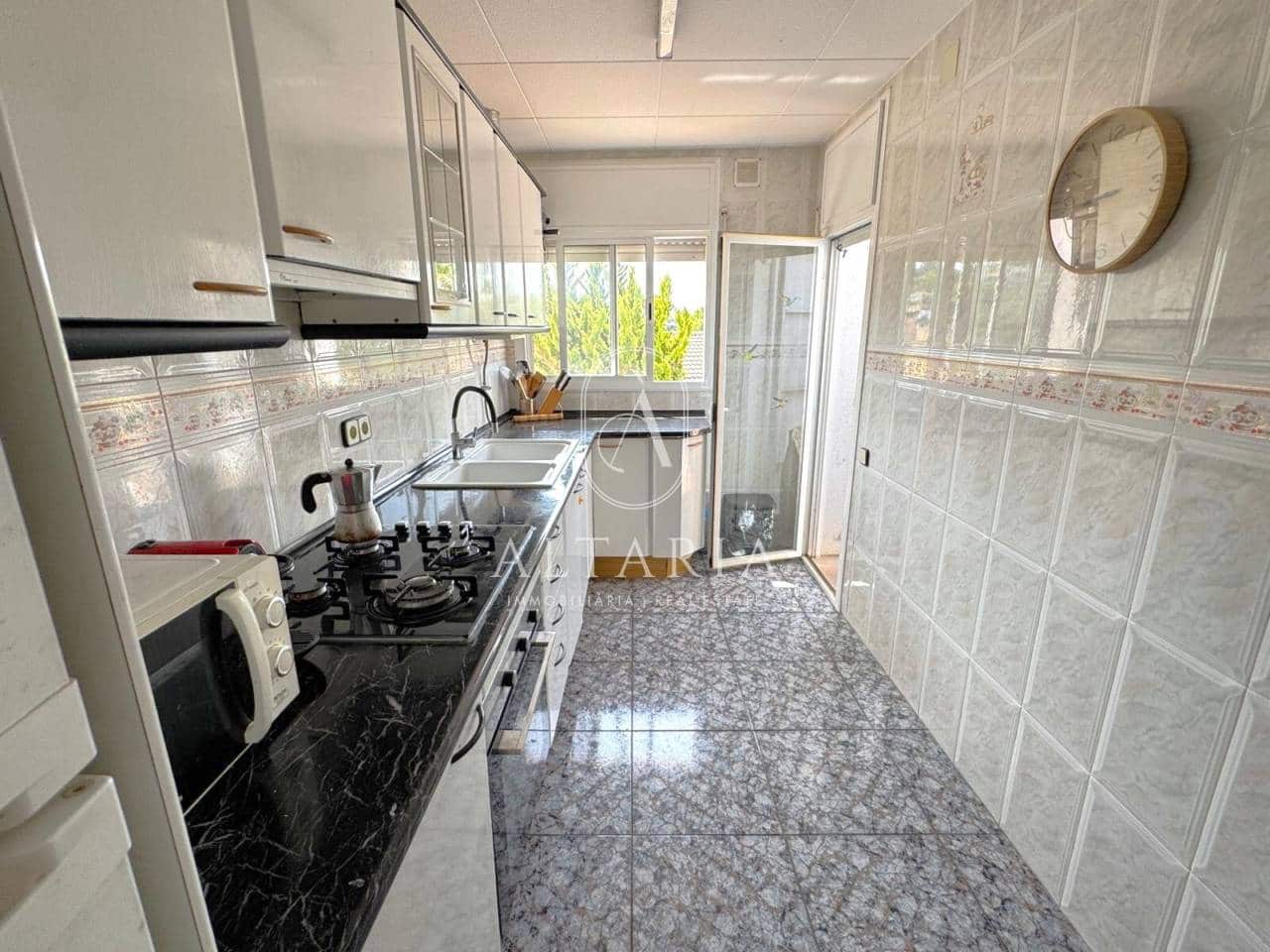 5 Zimmer Villa zu verkaufen in Lloret de Mar mit Pool - 375.000 € (Ref: 9999485)