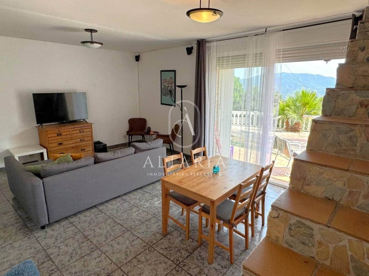 5 Zimmer Villa zu verkaufen in Lloret de Mar mit Pool - 375.000 € (Ref: 9999485)