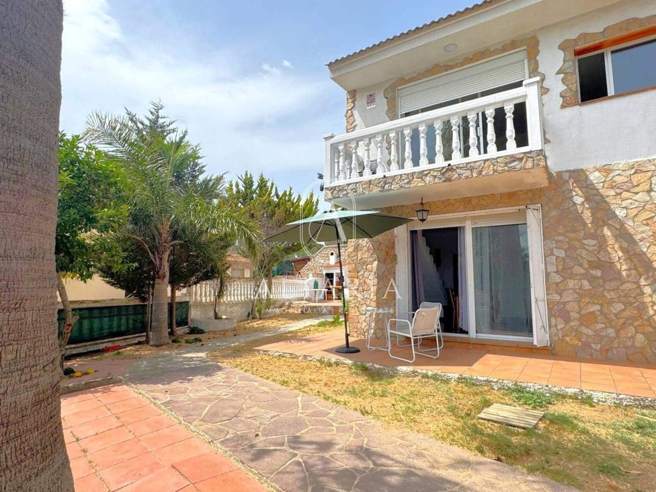 5 Zimmer Villa zu verkaufen in Lloret de Mar mit Pool - 375.000 € (Ref: 9999485)