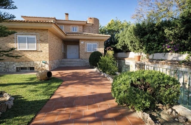 6 quarto Moradia para venda em Riba-roja de Túria com piscina garagem - 600 000 € (Ref: 9665470)