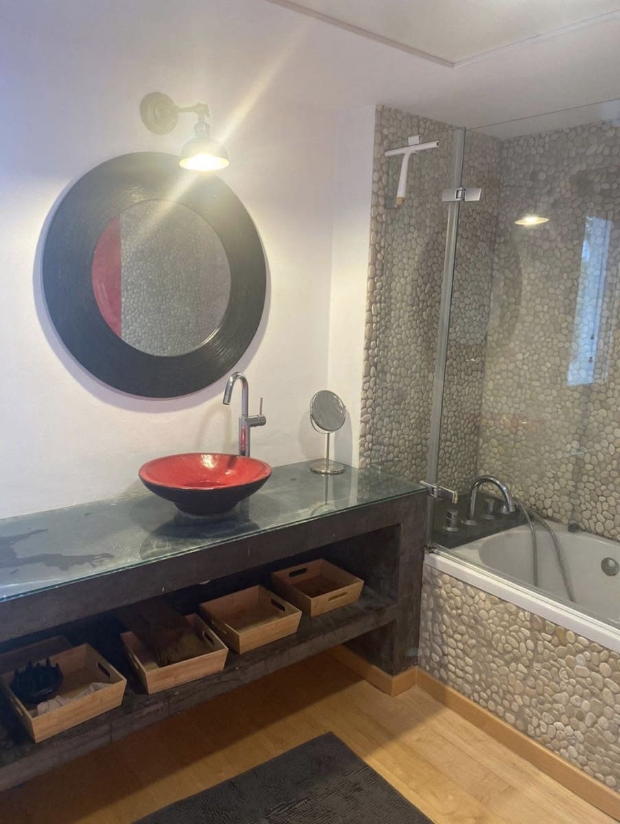 Chalet de 7 habitaciones en L'Eliana en venta con piscina - 875.000 € (Ref: 9669084)