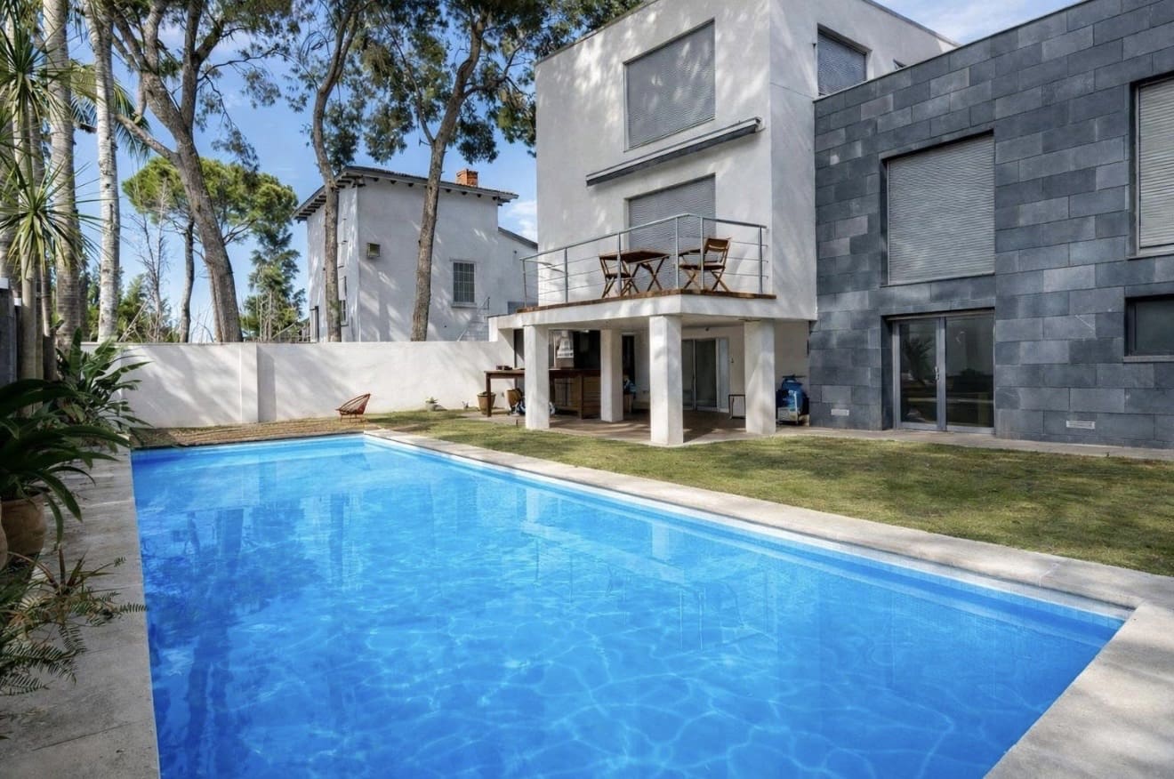 Chalet de 7 habitaciones en L'Eliana en venta con piscina - 875.000 € (Ref: 9669084)