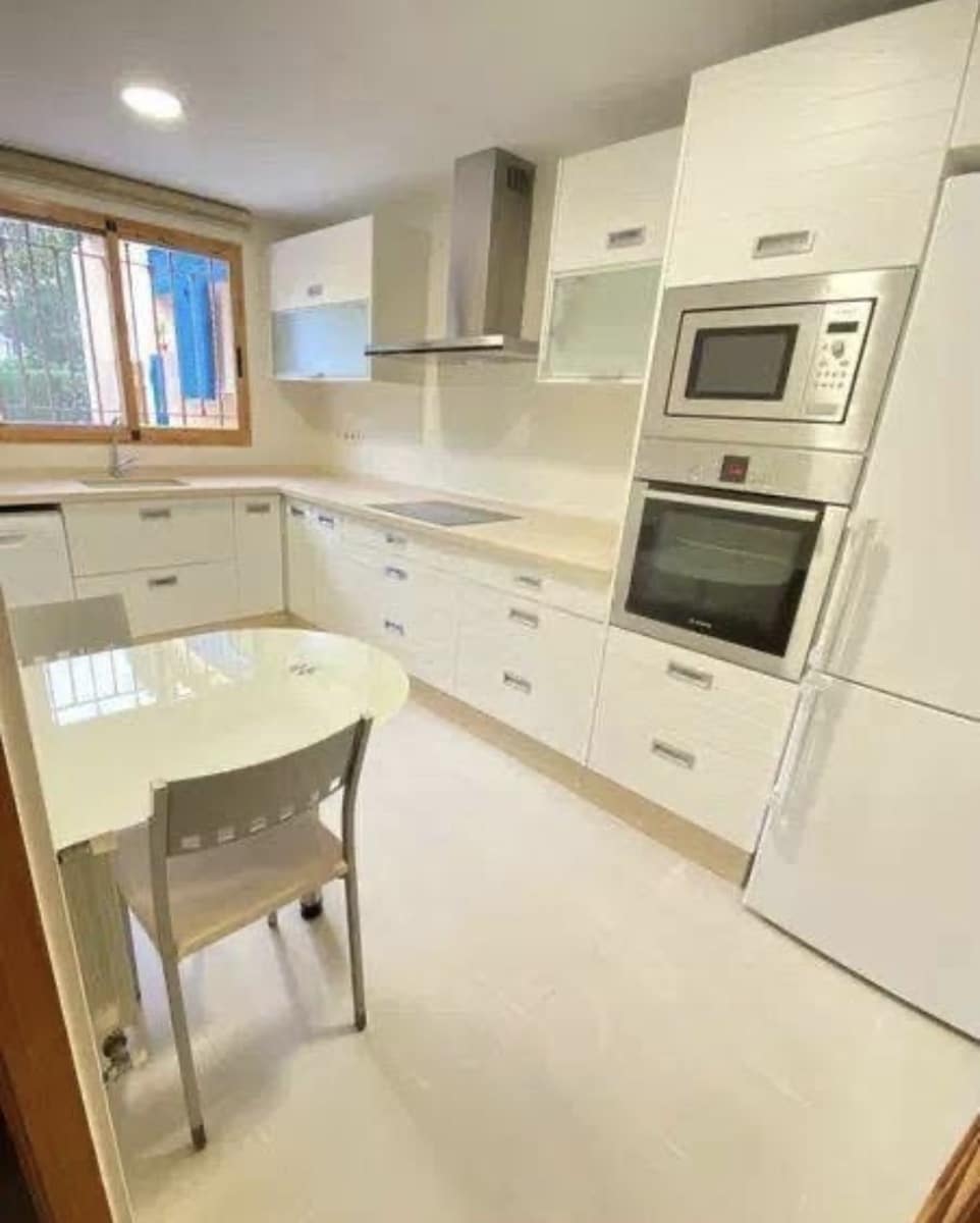 Casa de 5 habitaciones en La Cañada en alquiler con piscina - 2.000 € (Ref: 9669086)