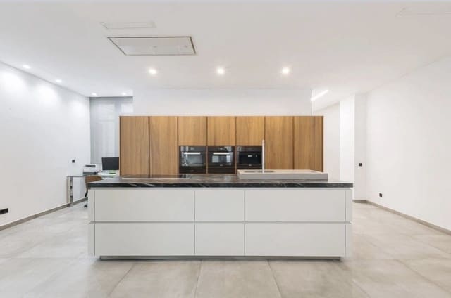 3 bedroom Apartment for sale in Valencia city - € 840,000 (Ref: 9669087)