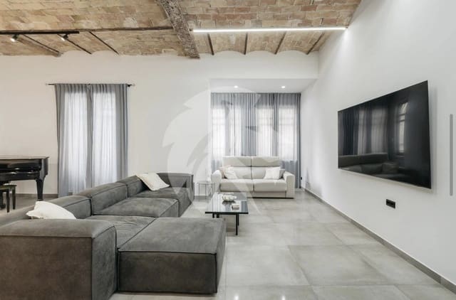3 bedroom Apartment for sale in Valencia city - € 840,000 (Ref: 9669087)