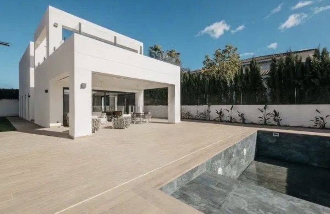 3 bedroom Villa for rent in L'Eliana with pool - € 5,500 (Ref: 9669106)