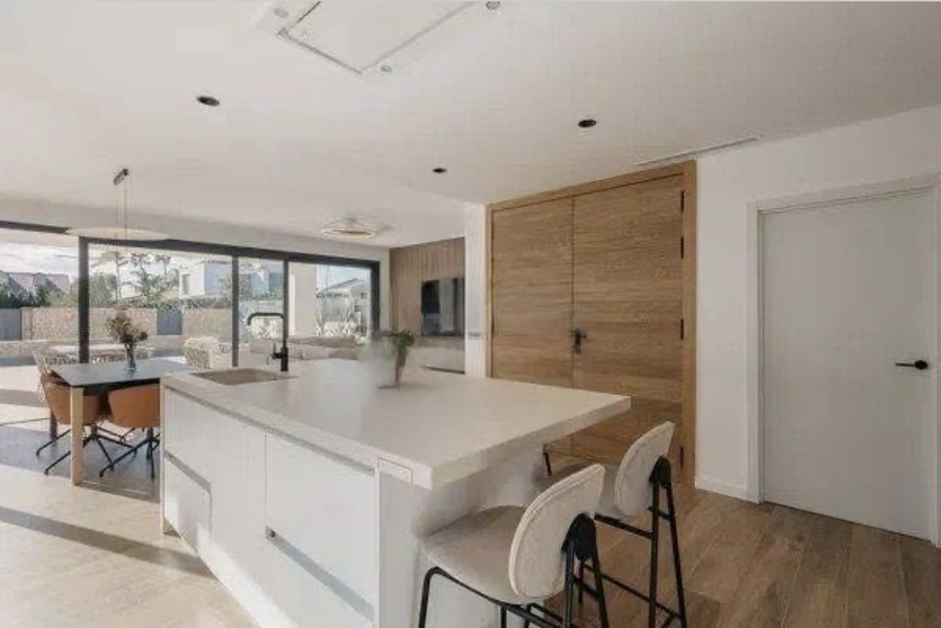 3 bedroom Villa for rent in L'Eliana with pool - € 5,500 (Ref: 9669106)