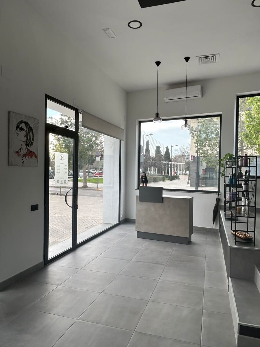 1 chambre Local Commercial à vendre à Valence ville avec garage - 170 000 € (Ref: 9669281)