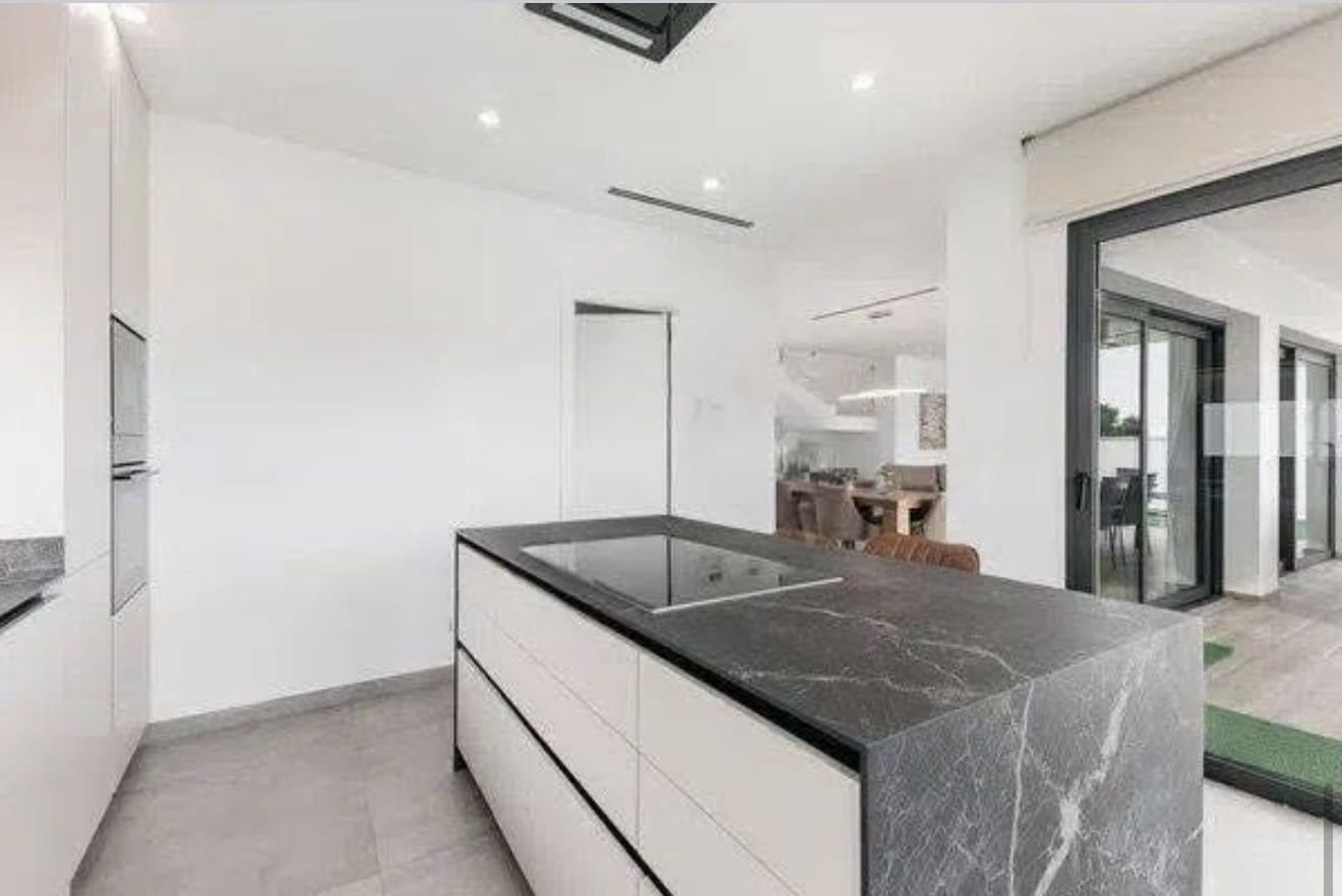 4 Zimmer Villa zu verkaufen in San Antonio de Benageber mit Pool - 850.000 € (Ref: 9669287)