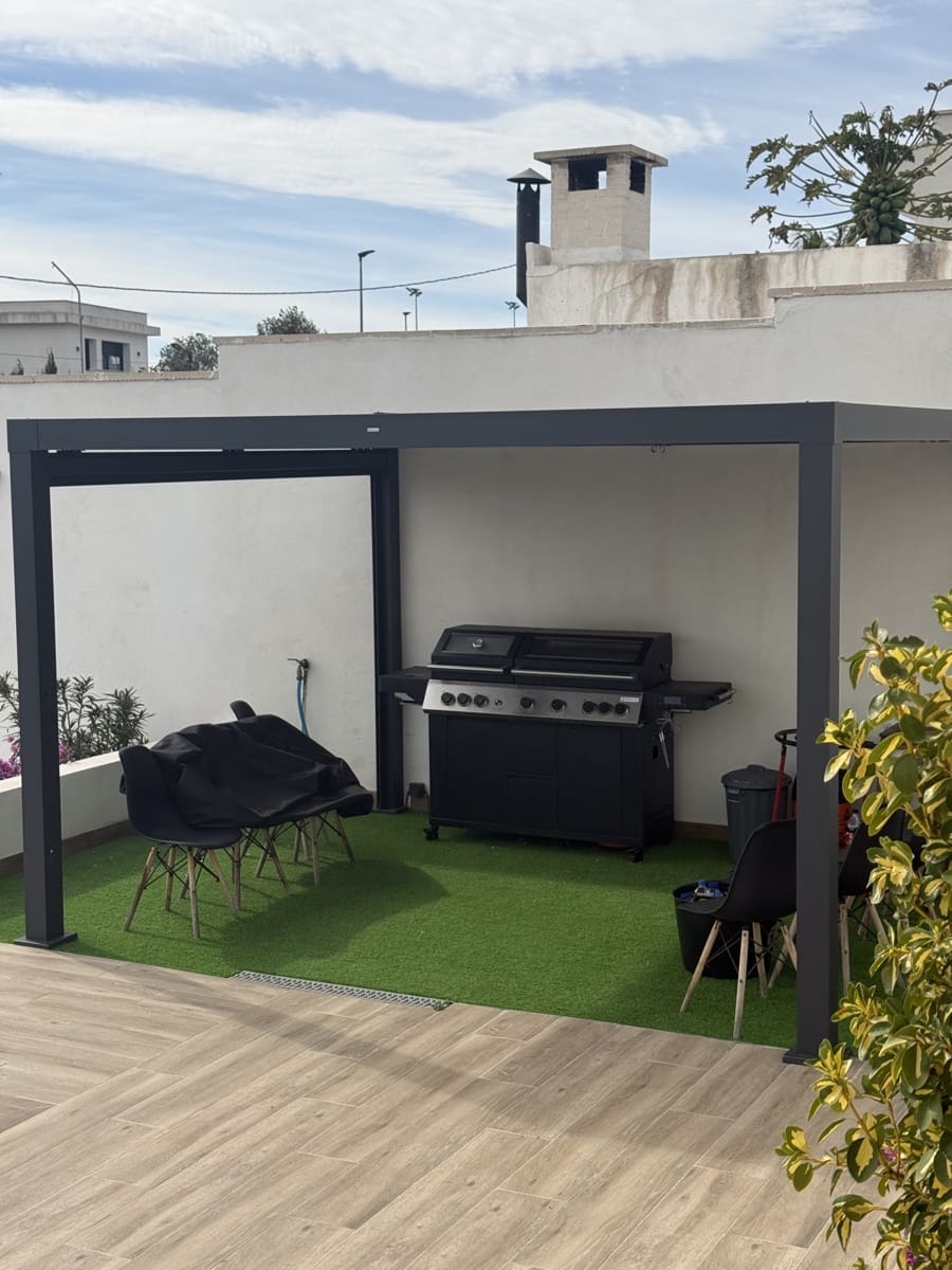 4 Zimmer Villa zu verkaufen in San Antonio de Benageber mit Pool - 850.000 € (Ref: 9669287)