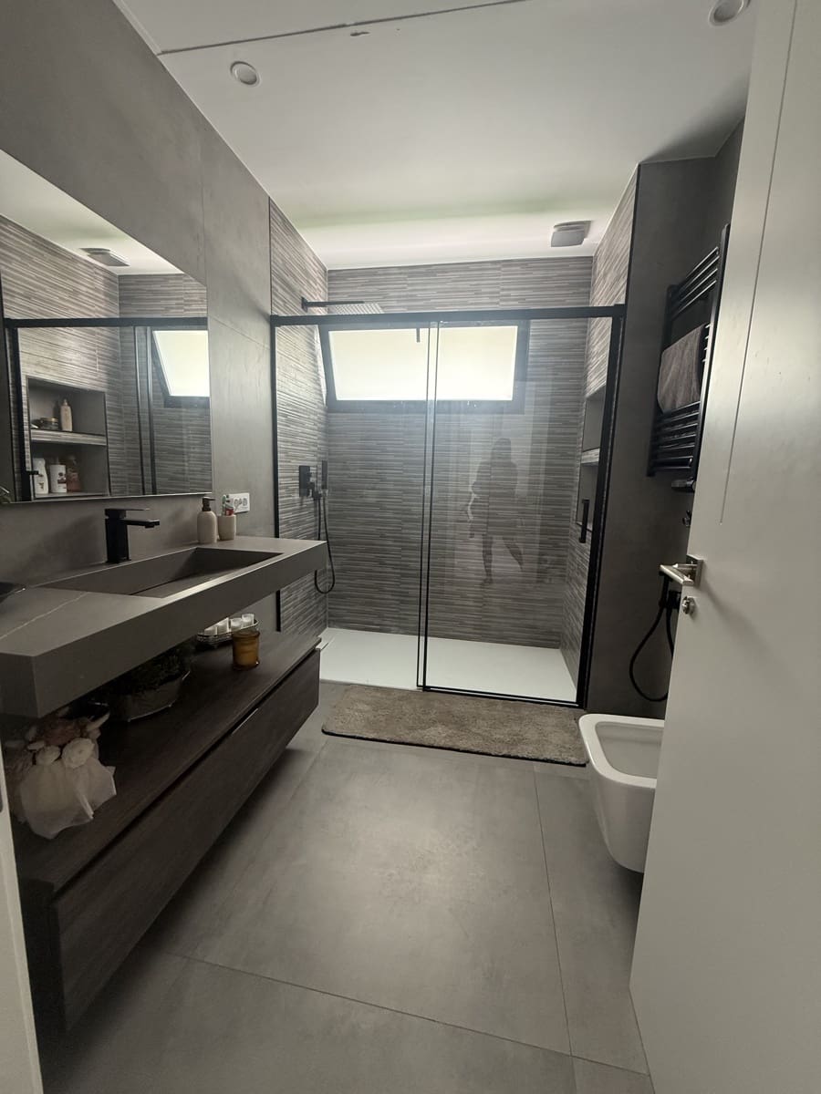 4 Zimmer Villa zu verkaufen in San Antonio de Benageber mit Pool - 850.000 € (Ref: 9669287)