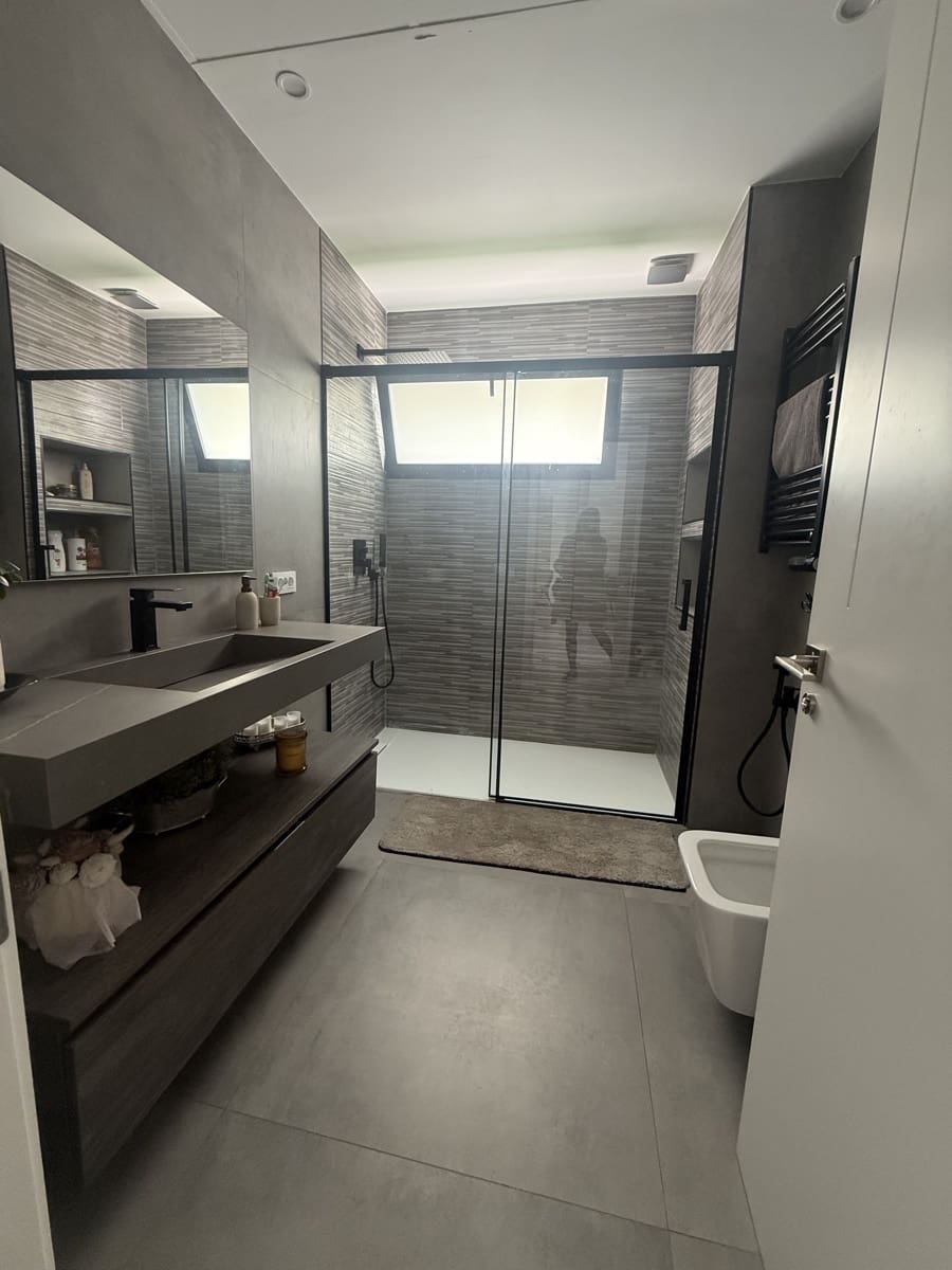 4 Zimmer Villa zu verkaufen in San Antonio de Benageber mit Pool - 850.000 € (Ref: 9669287)