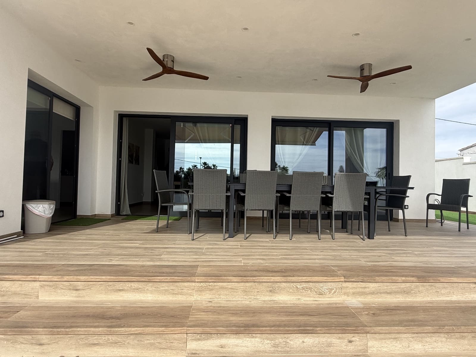 4 Zimmer Villa zu verkaufen in San Antonio de Benageber mit Pool - 850.000 € (Ref: 9669287)