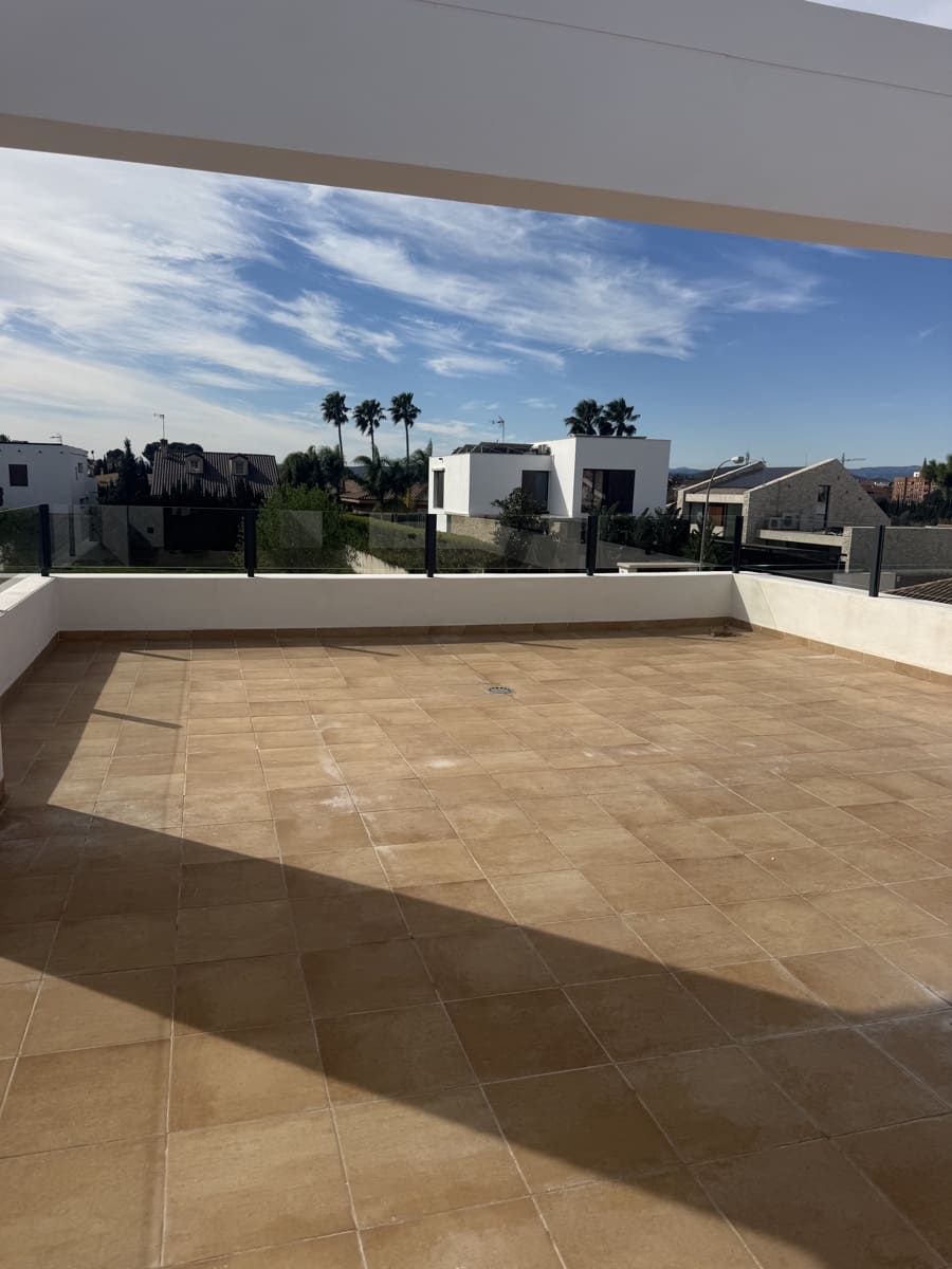 4 Zimmer Villa zu verkaufen in San Antonio de Benageber mit Pool - 850.000 € (Ref: 9669287)