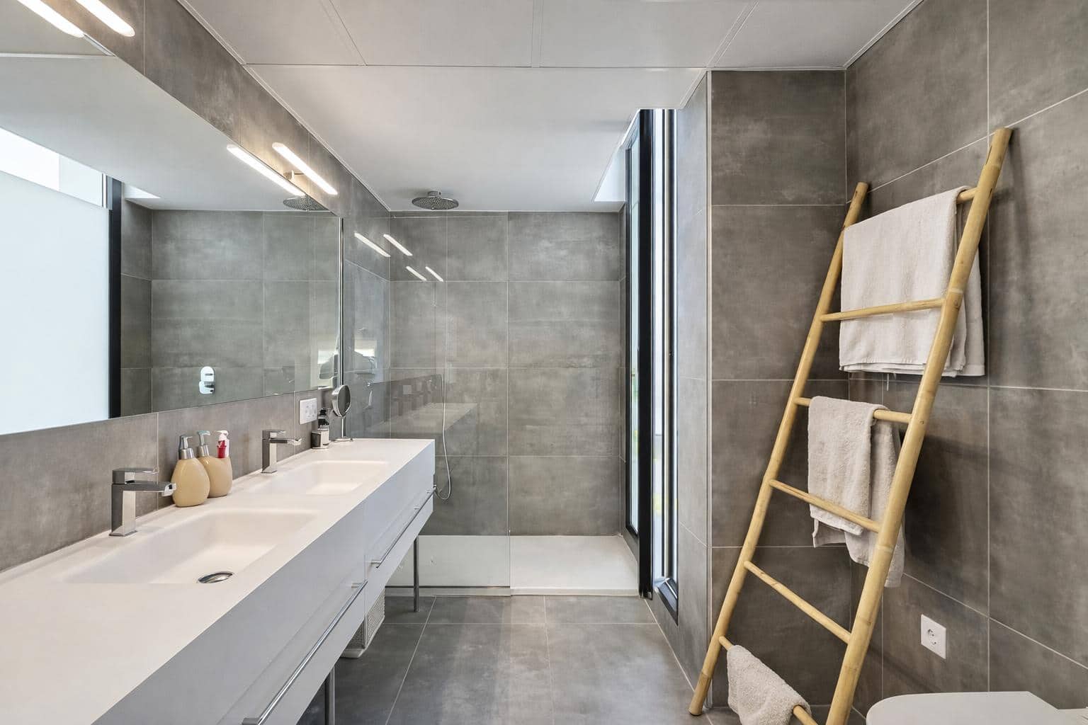 3 slaapkamer Villa te huur in Betera met zwembad - € 4.200 (Ref: 9669381)