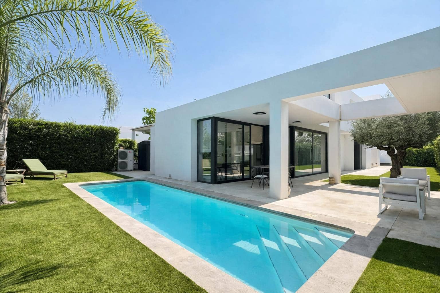 3 slaapkamer Villa te huur in Betera met zwembad - € 4.200 (Ref: 9669381)