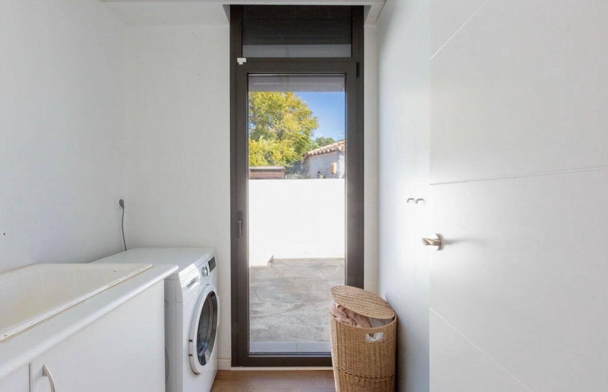 4 sovrum Villa till salu i L'Eliana med pool - 1 380 000 € (Ref: 9669444)