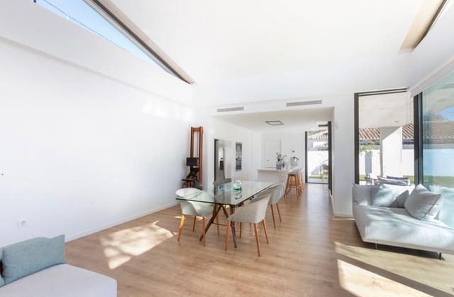 4 bedroom Villa for sale in L'Eliana with pool - € 1,380,000 (Ref: 9669444)