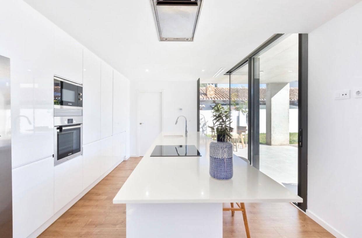 4 sovrum Villa till salu i L'Eliana med pool - 1 380 000 € (Ref: 9669444)