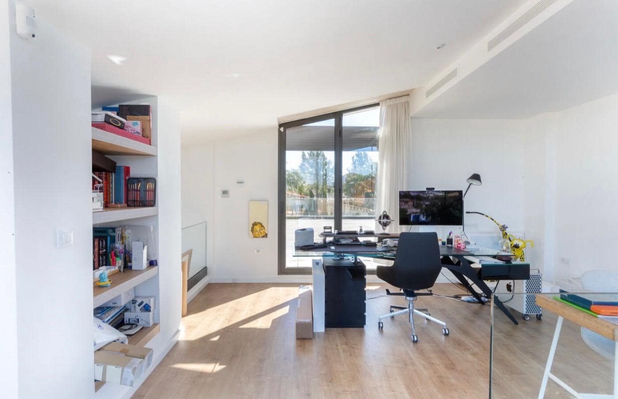 4 sovrum Villa till salu i L'Eliana med pool - 1 380 000 € (Ref: 9669444)