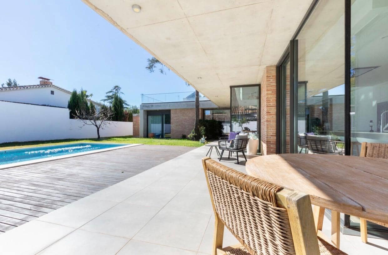 4 sovrum Villa till salu i L'Eliana med pool - 1 380 000 € (Ref: 9669444)