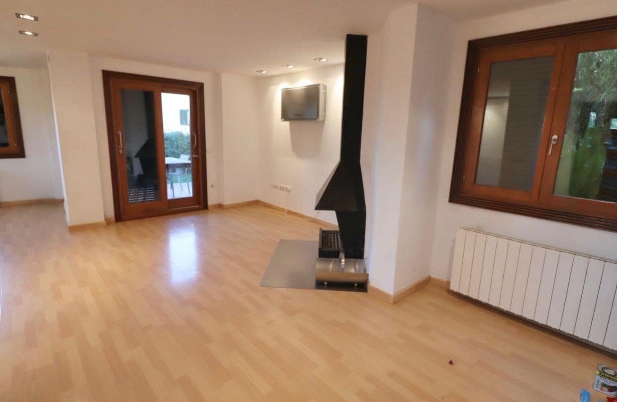 4 Zimmer Firma/Unternehmen zu vermieten in Masarrochos / Massarrojos mit Pool Garage - 2.800 € (Ref: 9723825)