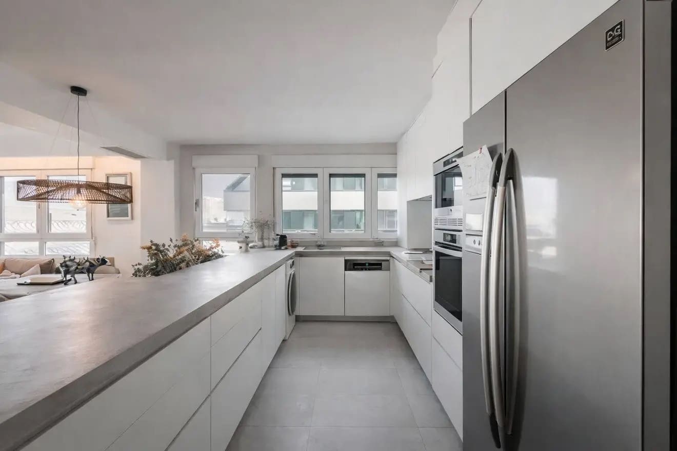 3 soveværelse Lejlighed til salg i Valencia by med swimmingpool - € 750.000 (Ref: 9778625)