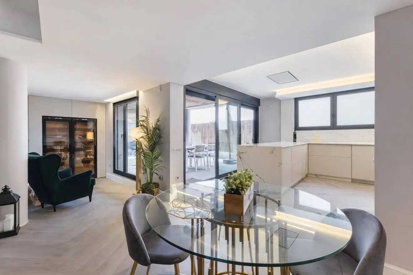 3 soveværelse Lejlighed til salg i Valencia by - € 785.000 (Ref: 9778768)