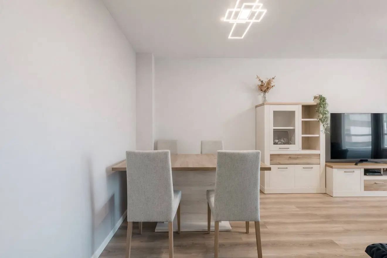 3 soveværelse Lejlighed til salg i Valencia de Don Juan med swimmingpool garage - € 475.000 (Ref: 9778810)