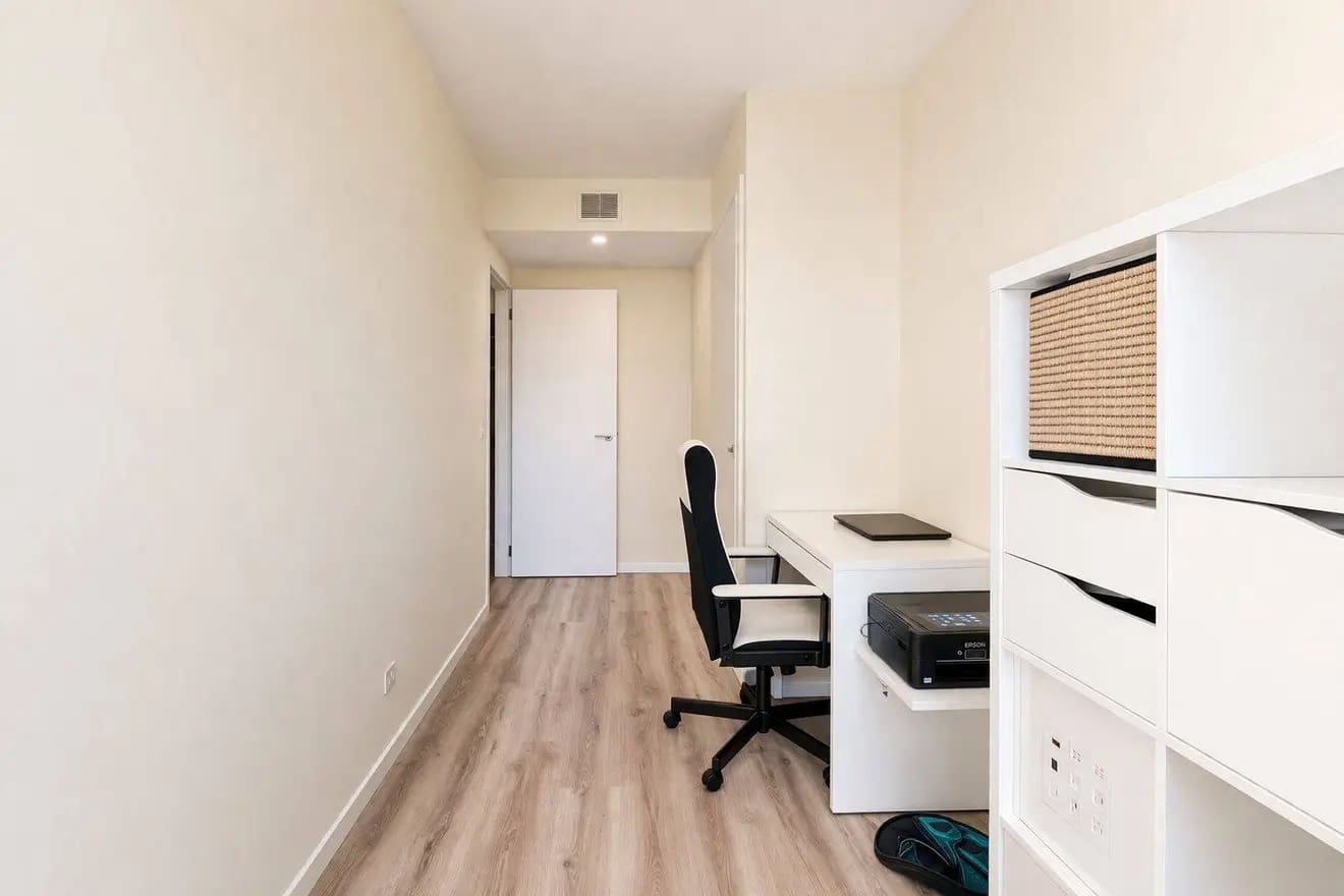 3 soveværelse Lejlighed til salg i Valencia de Don Juan med swimmingpool garage - € 475.000 (Ref: 9778810)