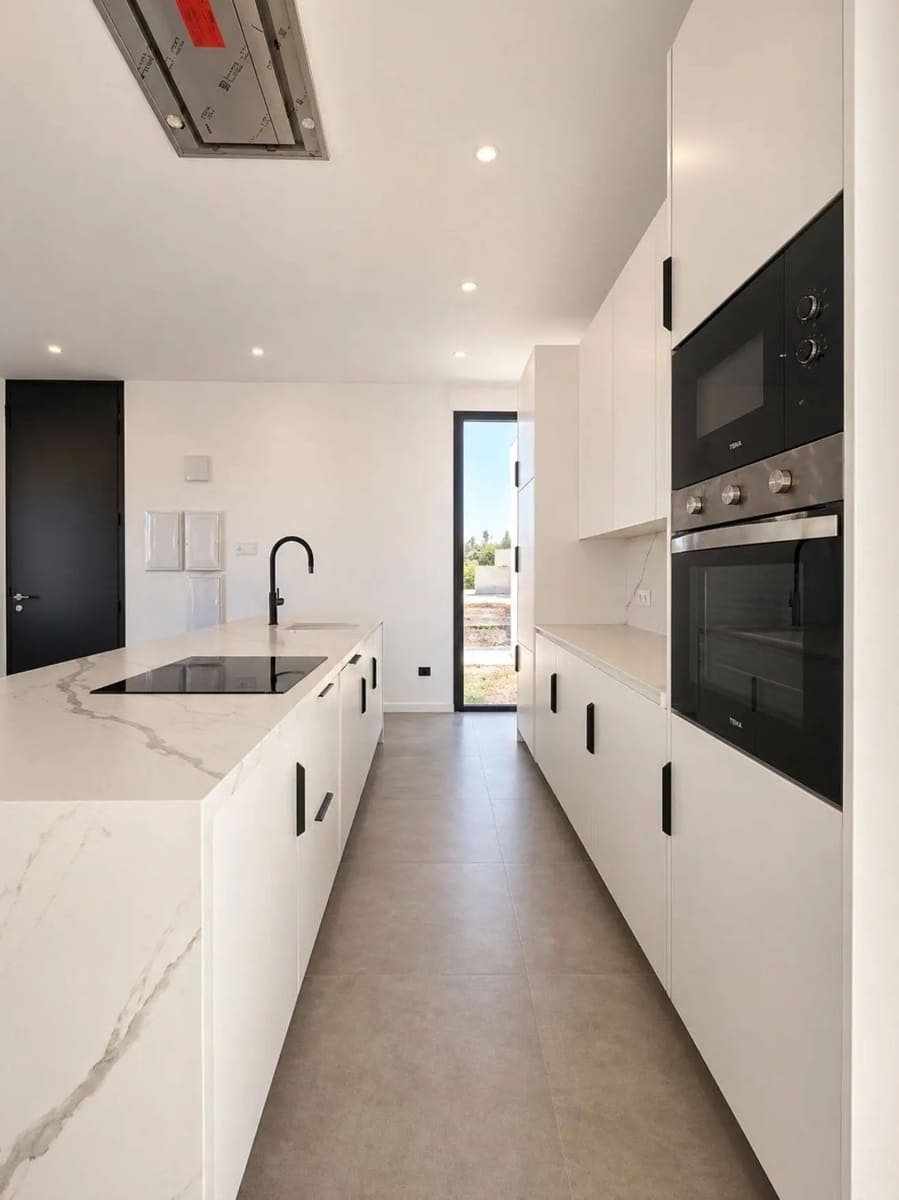 Chalet de 3 habitaciones en Llíria en venta con piscina - 420.000 € (Ref: 9808597)