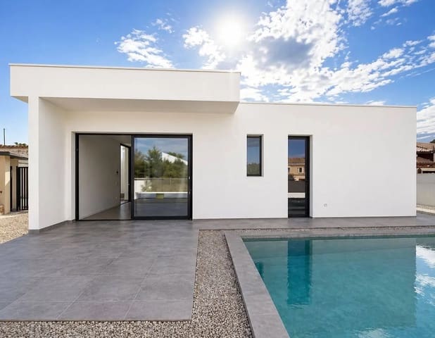 Chalet de 3 habitaciones en Llíria en venta con piscina - 420.000 € (Ref: 9808597)