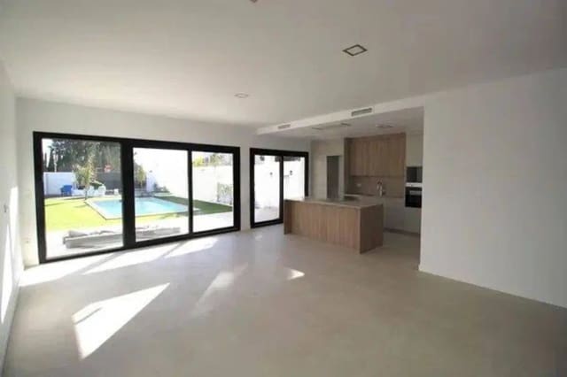 4 slaapkamer Rijtjeshuis te huur in Bétera - € 4.200 (Ref: 9808950)