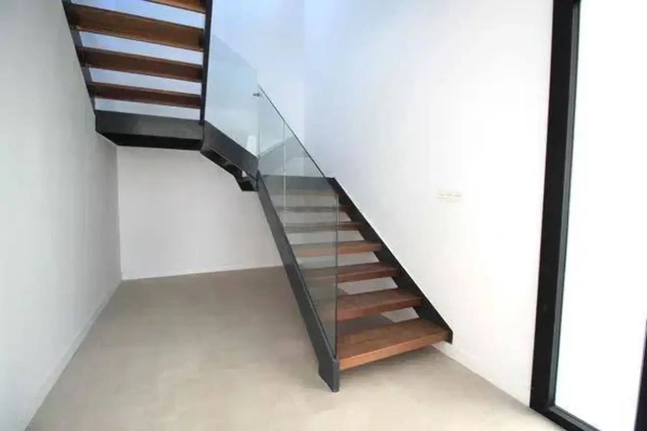 4 slaapkamer Rijtjeshuis te huur in Betera - € 4.200 (Ref: 9808950)