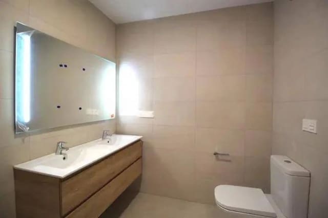 4 slaapkamer Rijtjeshuis te huur in Bétera - € 4.200 (Ref: 9808950)