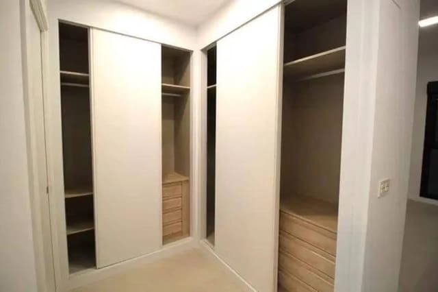 4 slaapkamer Rijtjeshuis te huur in Bétera - € 4.200 (Ref: 9808950)