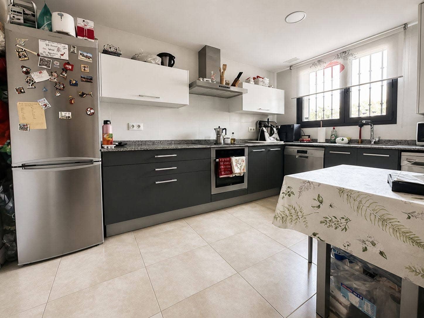 Ático de 4 habitaciones en San Antonio de Benagéber en venta - 445.000 € (Ref: 9844592)