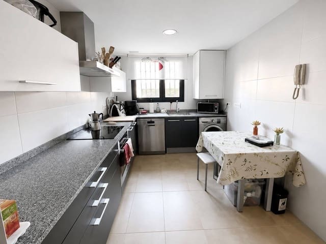 Ático de 4 habitaciones en San Antonio de Benagéber en venta - 445.000 € (Ref: 9844592)