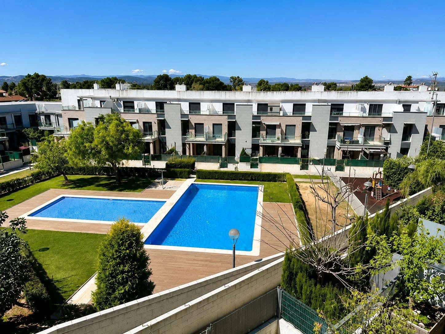 Ático de 4 habitaciones en San Antonio de Benagéber en venta - 445.000 € (Ref: 9844592)
