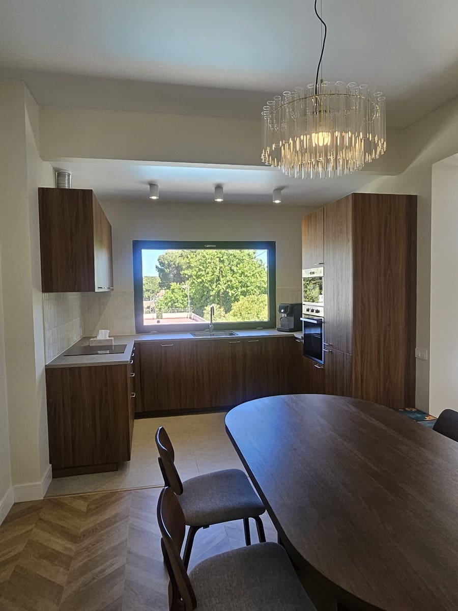 4 bedroom Townhouse for rent in Paterna - € 3,000 (Ref: 9844596)