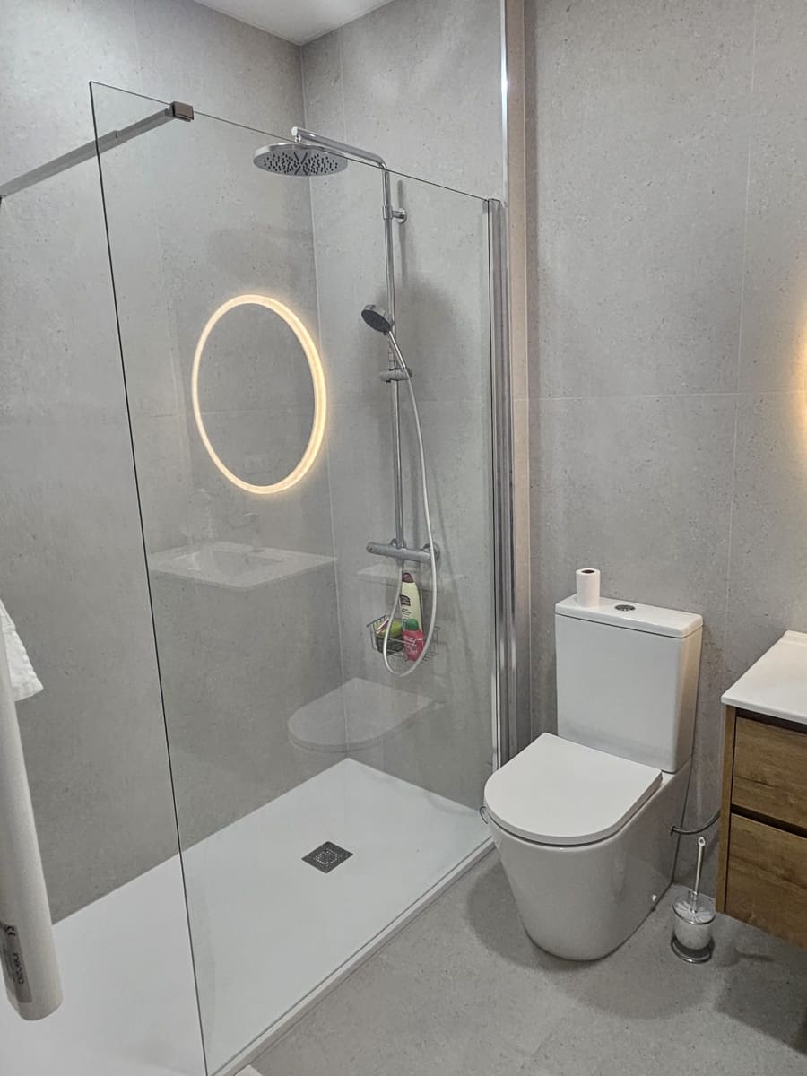 4 bedroom Townhouse for rent in Paterna - € 3,000 (Ref: 9844596)