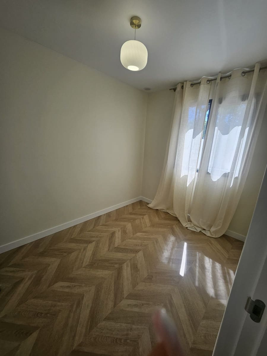 4 bedroom Townhouse for rent in Paterna - € 3,000 (Ref: 9844596)