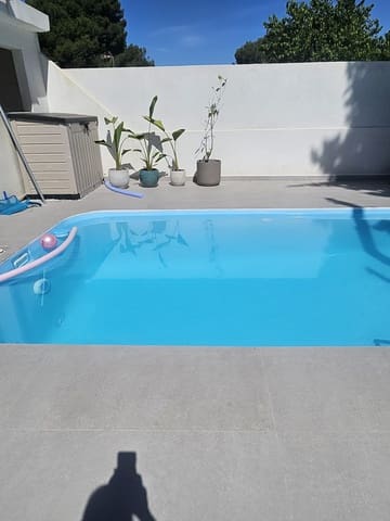 4 bedroom Townhouse for rent in Paterna - € 3,000 (Ref: 9844596)
