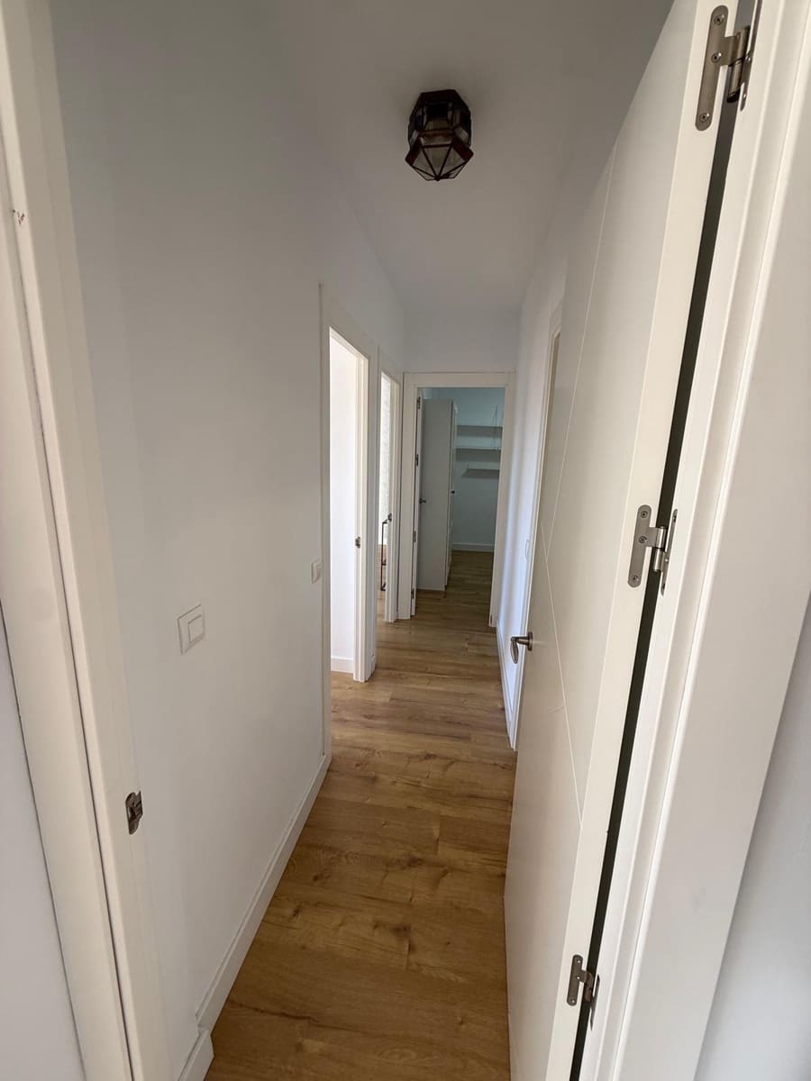 3 soveværelse Lejlighed til salg i Malaga by - € 380.000 (Ref: 9626247)