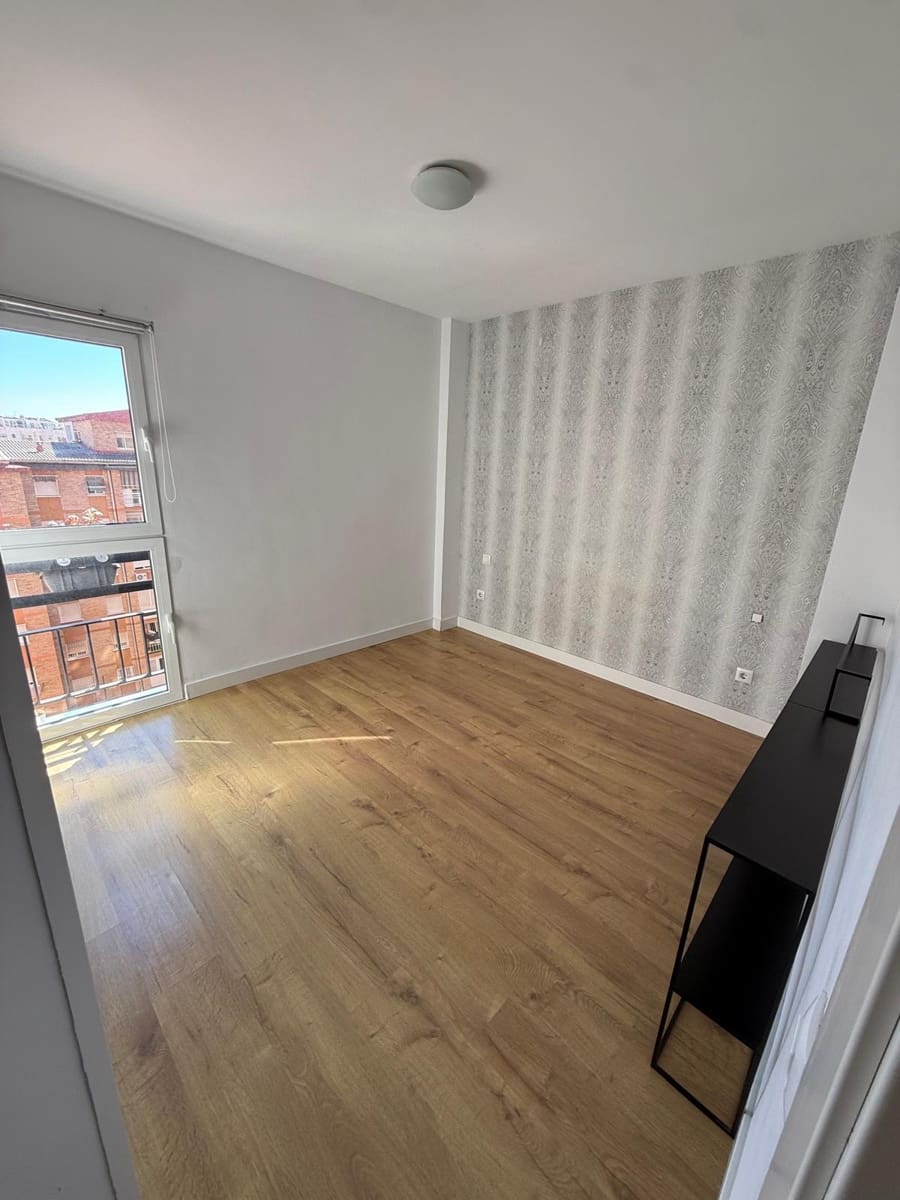 3 soveværelse Lejlighed til salg i Malaga by - € 380.000 (Ref: 9626247)